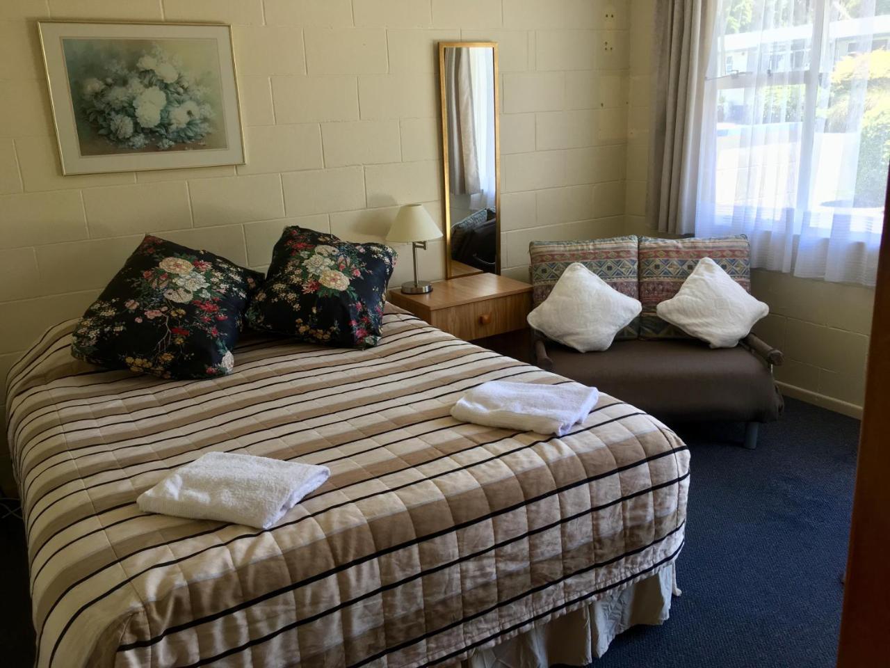 Alma Motel Оамару Екстериор снимка