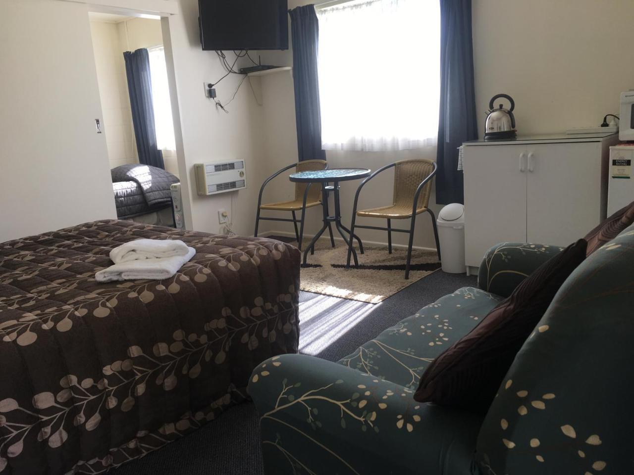 Alma Motel Оамару Екстериор снимка